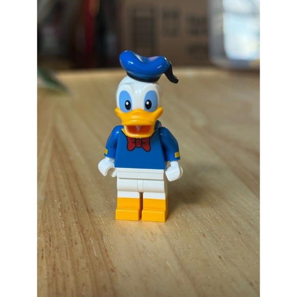 LEGO Disney Series 1 - Donald Duck‎ - Minifigure - Picture 1 of 5